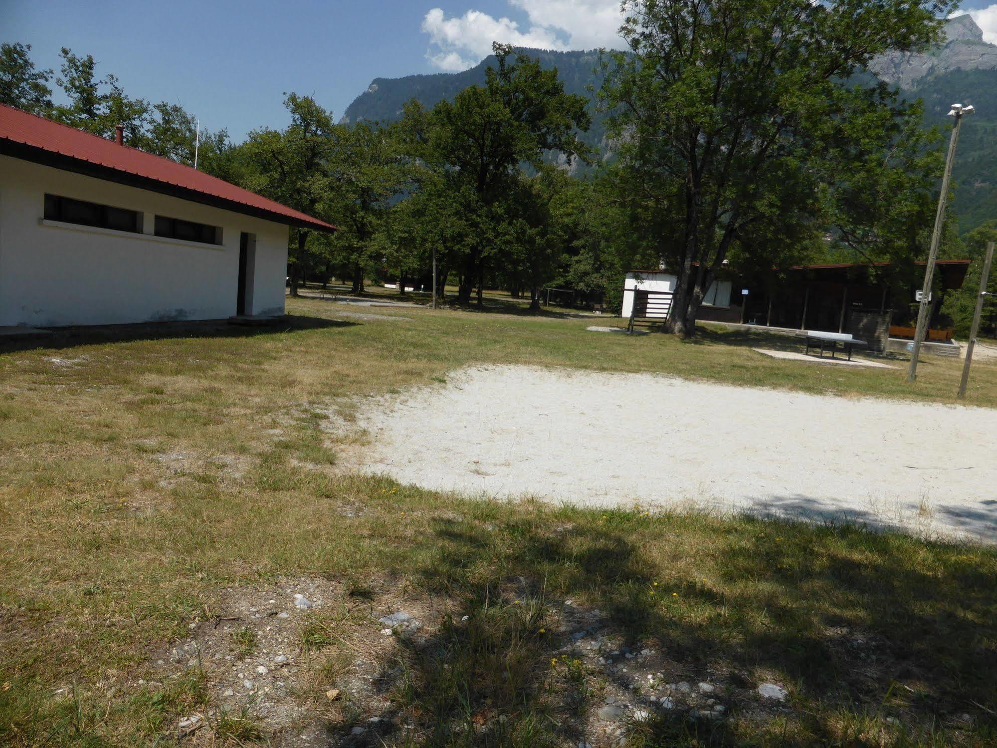 Camping L'Ecureuil - Mont-Blanc Village Domancy Luaran gambar