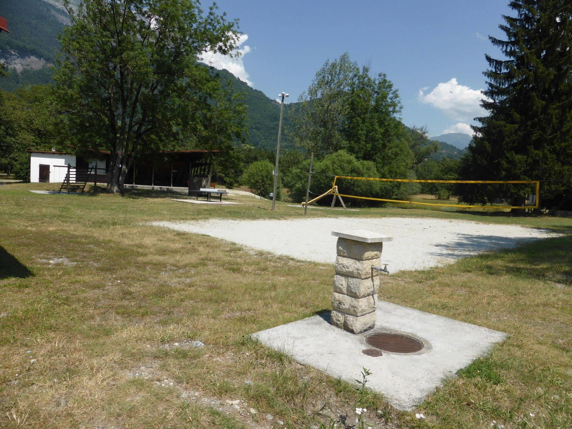 Camping L'Ecureuil - Mont-Blanc Village Domancy Luaran gambar