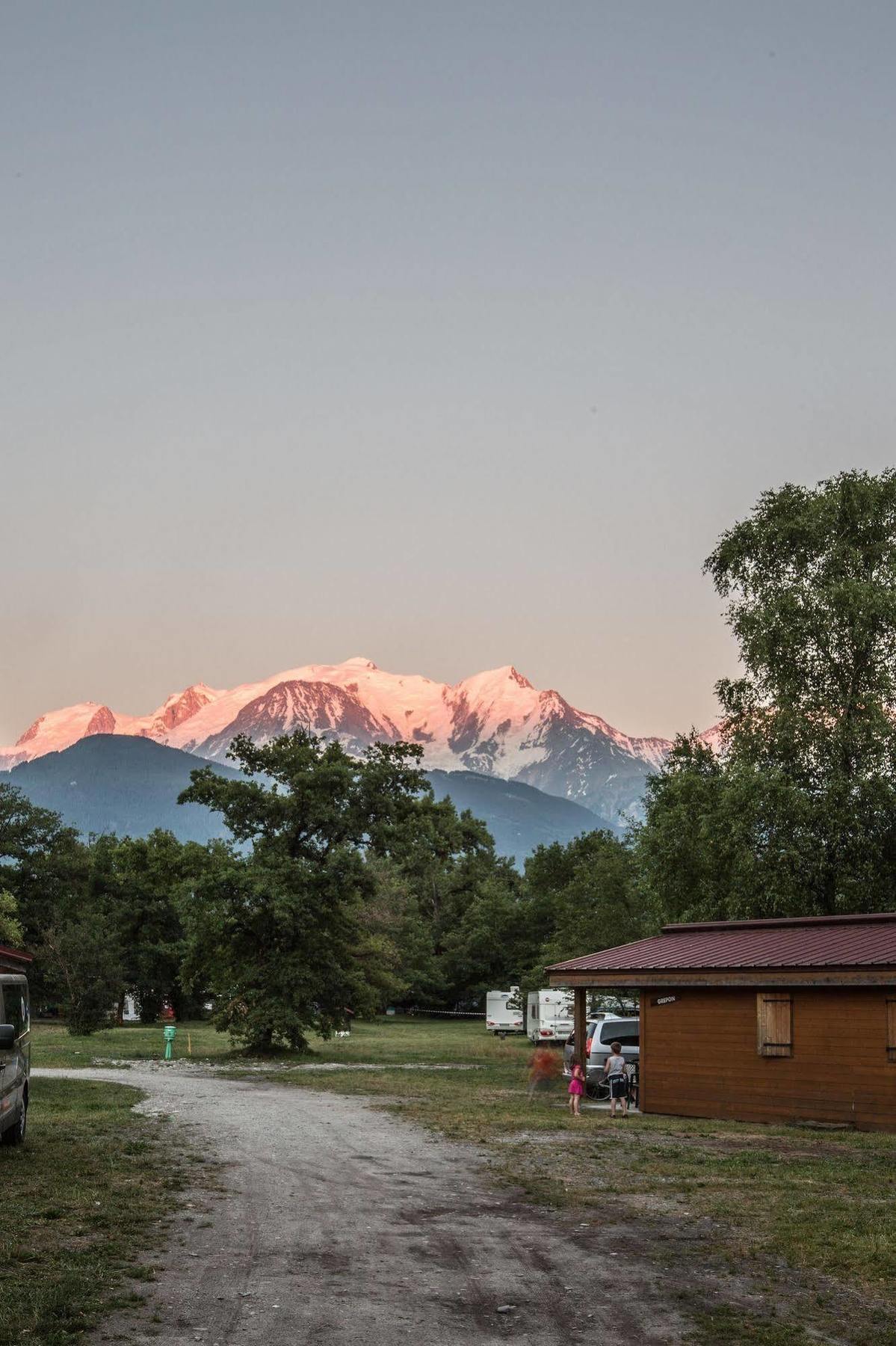 Camping L'Ecureuil - Mont-Blanc Village Domancy Luaran gambar