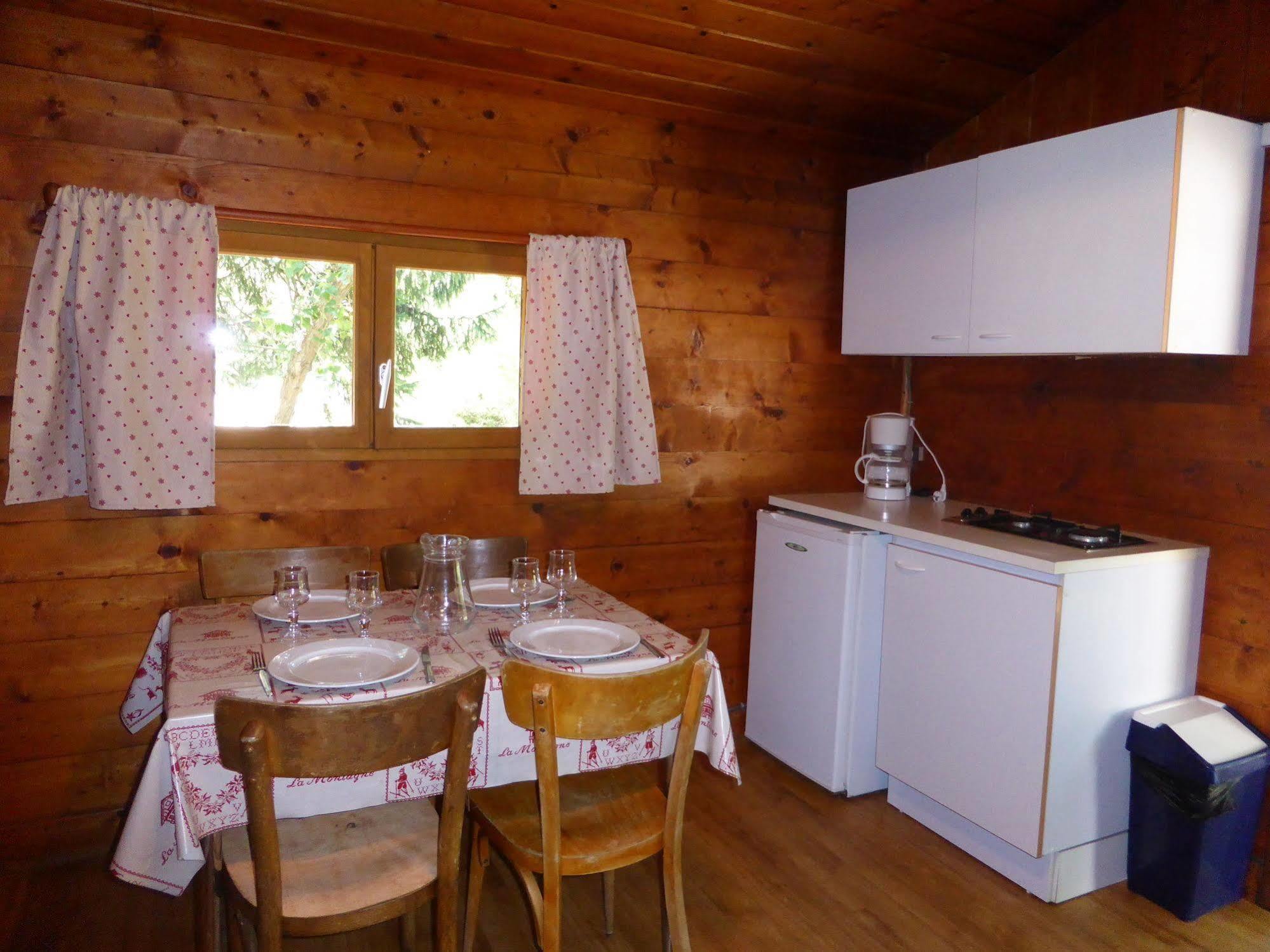 Camping L'Ecureuil - Mont-Blanc Village Domancy Luaran gambar